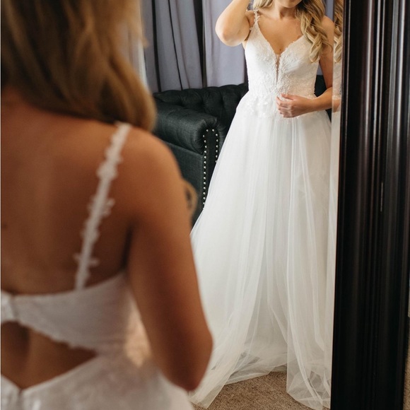 Azazie Devi Wedding Dress - Picture 4 of 6